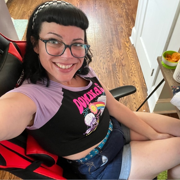 Meet your Posher, Ellen - Picture 9 of 12